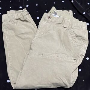 Duluth Trading Company Women’s size 12 pants, green.